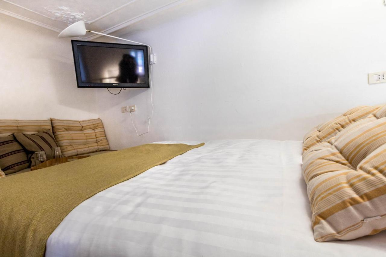 Апартаменты Joivy Modern Studio Near City Centre Милан Экстерьер фото